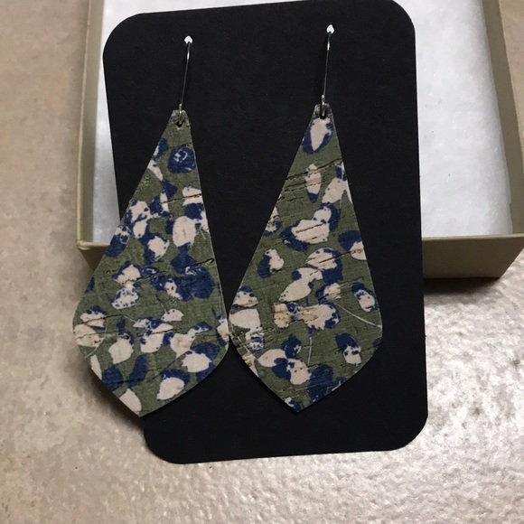 Leather earrings - Picture 1 of 1